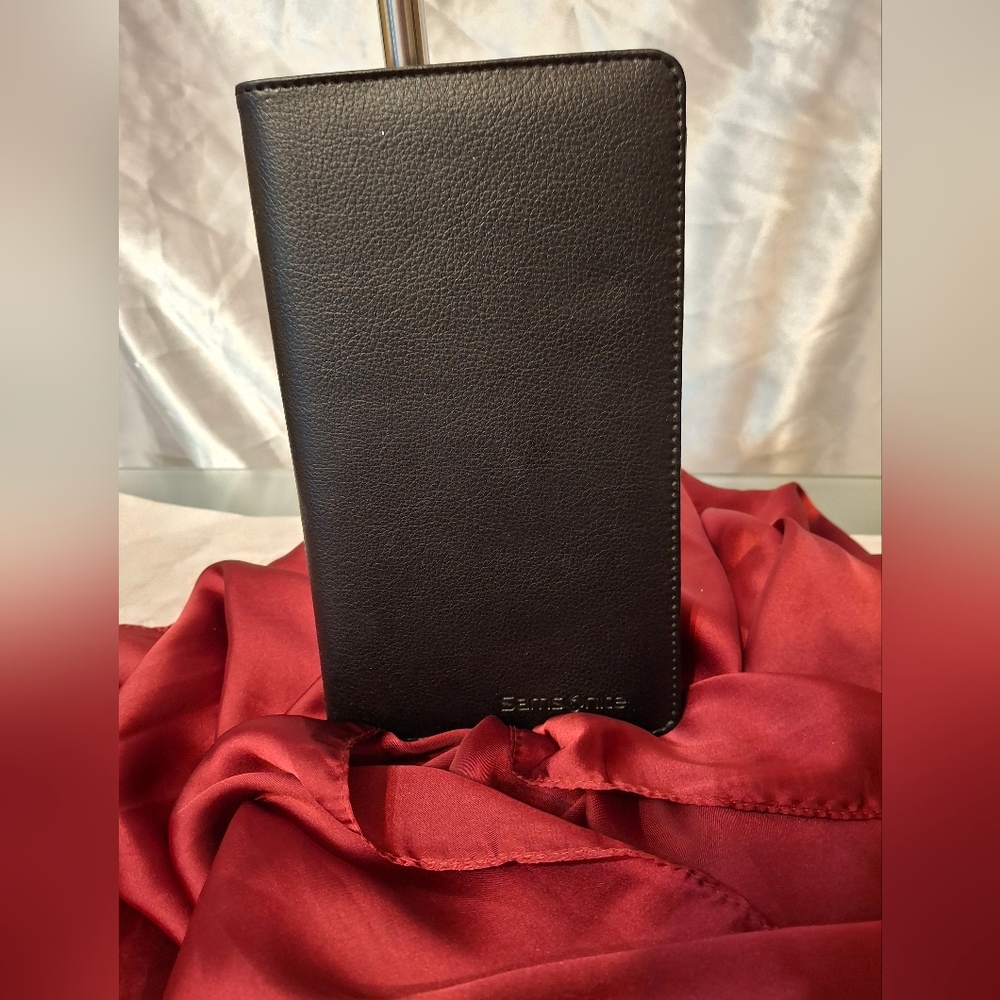 Samsonite  Black Faux Leather Travel Passport Case